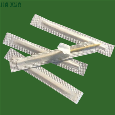 Stuzzicadenti di bambù avvolto